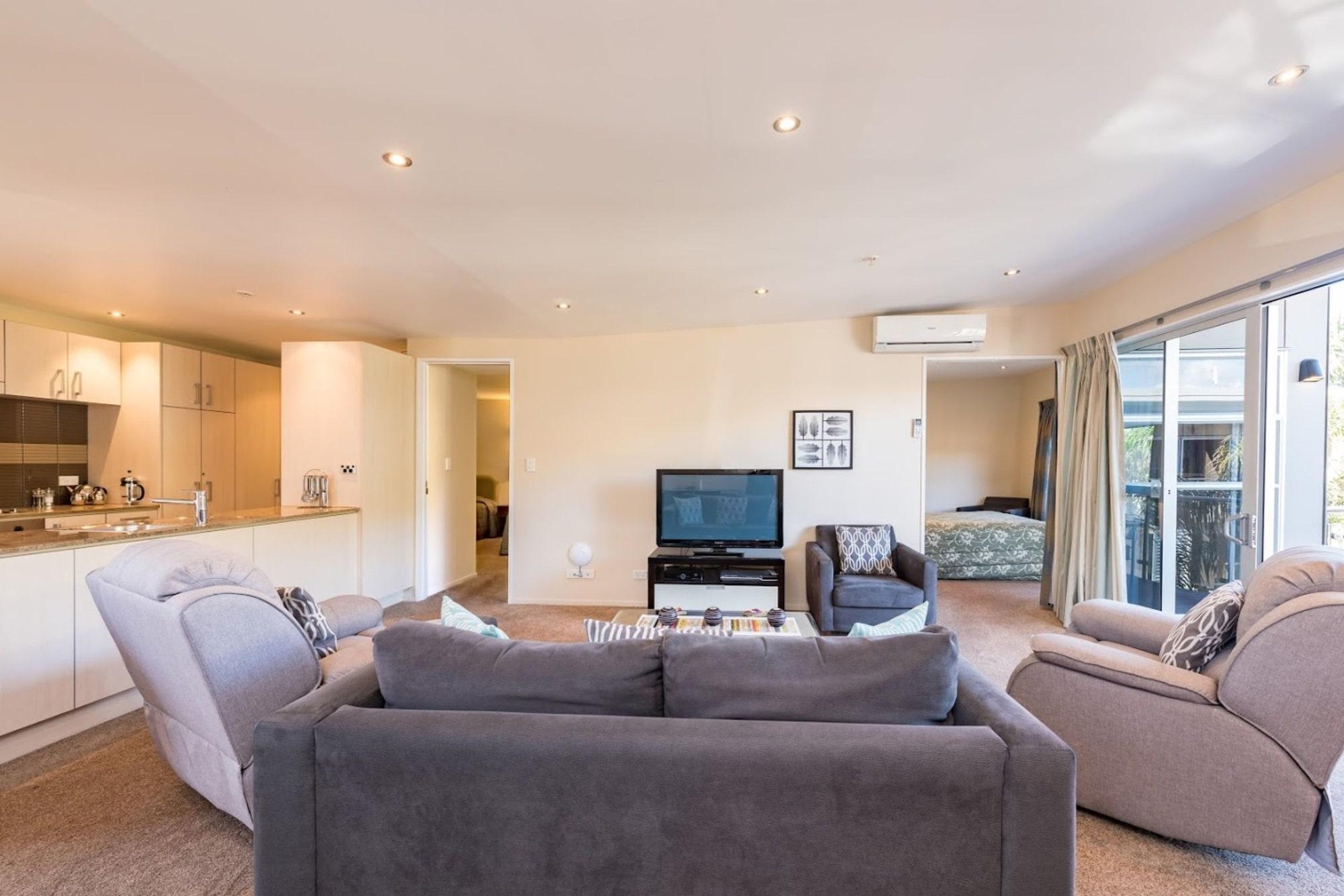 Edgewater Palms Apartments Paihia Exterior foto